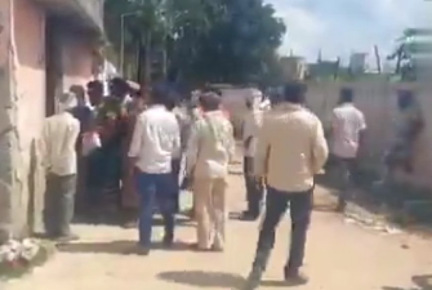 Hardoi : हरदोई में सड़क हादसे में दो की मौत, दो घायल- बाइक पर सवार जहर पीने वाले को ले जा रहे थे अस्पताल