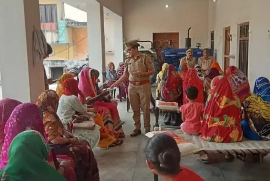 Deoband : महिला चौपाल- महिलाओं को दी गई सुरक्षा संबंधी जानकारियां