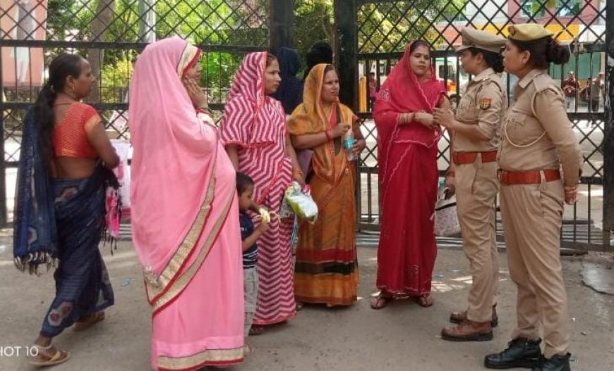 हरदोई में मिशन शक्ति फेज 5.0: महिलाओं और छात्राओं को सुरक्षा व अधिकारों के प्रति किया जागरूक