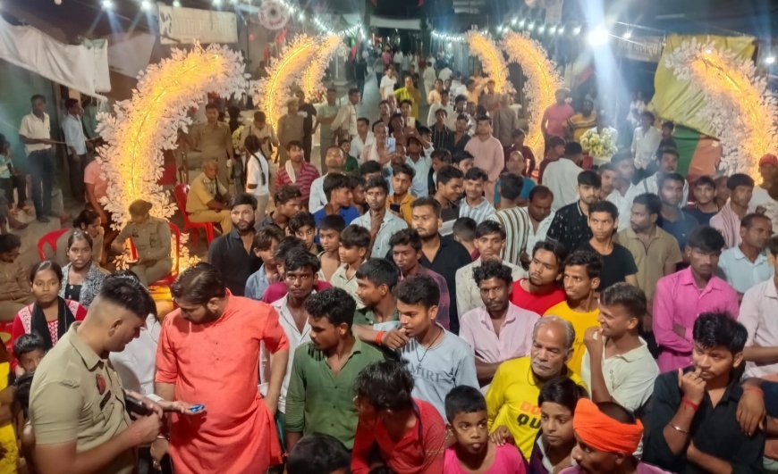 Sitapur : भरत मिलाप देखने के लिए उमड़ा जनसैलाब, राम तथा भरत का‌ मिलन देख श्रद्धालु हुए भावुक