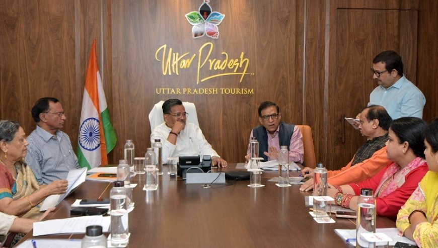 Lucknow: स्वामी हरिदास जी की स्मृति में अंतर्राष्ट्रीय संगीत समारोह के आयोजन हेतु गठित राज्य स्तरीय कमेटी की बैठक सम्पन्न। 