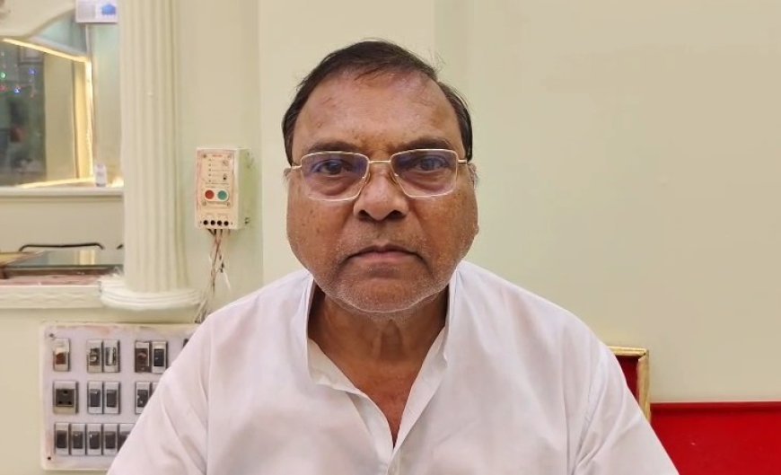 Sambhal: धनतेरस पर सम्भल में सर्राफा बाजार में 12 करोड़ का कारोबार, महंगाई के बावजूद दिखा लोगों का उत्साह। 