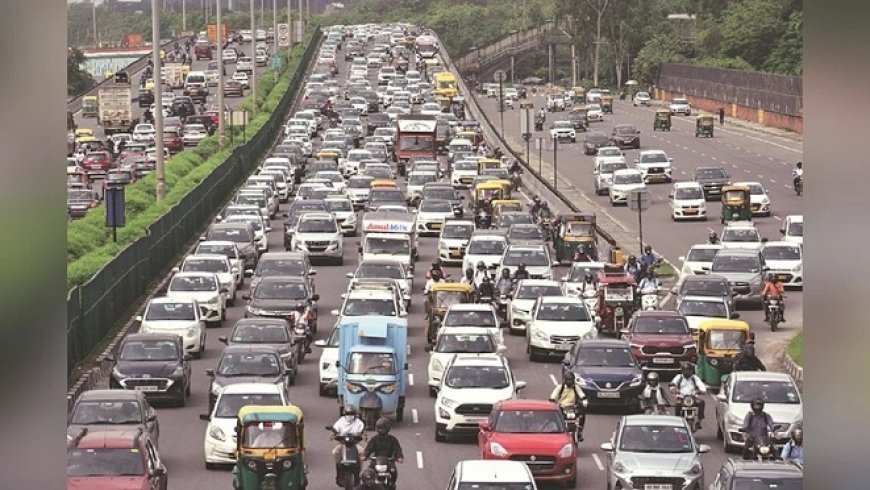 दिल्ली में प्रदूषण के खिलाफ सख्त कदम: 1 नवंबर से केवल BS6, CNG या EV कमर्शियल वाहनों को मिलेगी एंट्री, सीएम रेखा गुप्ता ने लॉन्च किया एयर पॉल्यूशन मिटिगेशन प्लान 2025