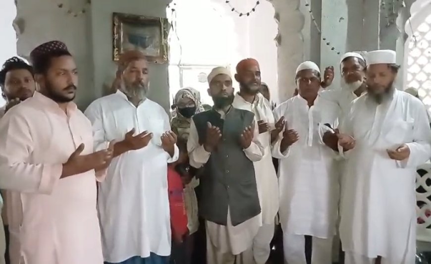 Sambhal : टीले वाली दरगाह पर परम्परागत बैरक मेले का आयोजन उमड़े अकीदतमन्द, मुल्क व शहर मे अमन शांति एवं भाईचारे के लिए की गई दुआ