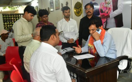 Lucknow : जनसुनवाई में मंत्री ए.के. शर्मा ने दिए समस्याओं के तुरंत निस्तारण के निर्देश