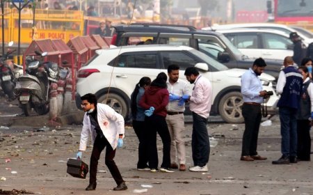 Delhi Blast : सहारनपुर से जुड़ा 'व्हाइट कॉलर टेरर' का सनसनीखेज खुलासा- डॉक्टरों का आतंकी नेटवर्क, फरीदाबाद से विस्फोटक जब्ती, रेड फोर्ट ब्लास्ट का कनेक्शन