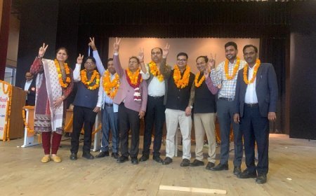 Lucknow: पालिका प्रशासनिक सेवा संघ के निर्वाचित पदाधिकारियों ने ली पद की शपथ। 