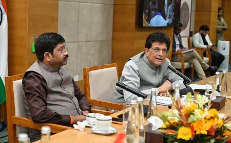 Lucknow: पीयूष गोयल एवं मंत्री नन्दी ने विभिन्न राज्यों के उद्यमियों के साथ किया संवाद, उद्योग जगत को और अधिक ऊंचाई प्रदान करने के लक्ष्य पर हुई विस्तृत चर्चा। 