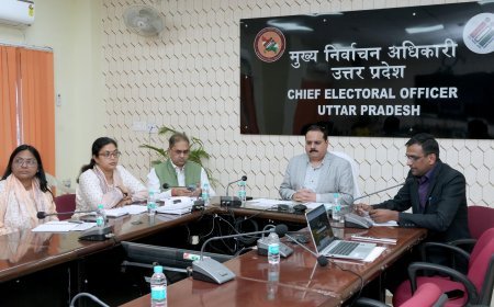 Lucknow : मतदाता सूची पुनरीक्षण में तेजी लाएं- मुख्य निर्वाचन अधिकारी ने दिए सख्त निर्देश