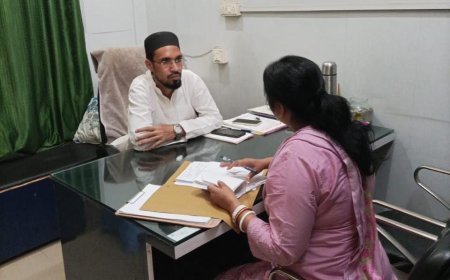 Hardoi : हरदोई में नकली कोडीनयुक्त खांसी सिरप का बड़ा खुलासा- 1500 बोतलें जब्त, पिता-पुत्र पर मुकदमा