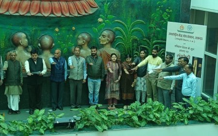 Lucknow: संविधान दिवस के अवसर पर अंतरराष्ट्रीय बौद्ध शोध संस्थान, उ0प्र0 द्वारा 'भारतीय संविधान एवं बौद्ध धम्म' विषय पर एक संगोष्ठी का आयोजन। 