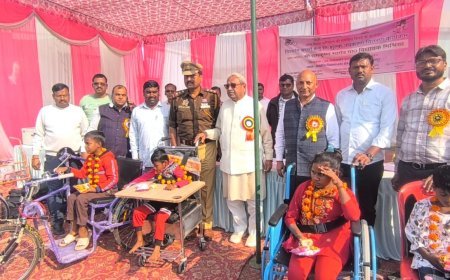 Sitapur : मिश्रिख में दिव्यांग बच्चों को मिले सहायक उपकरण