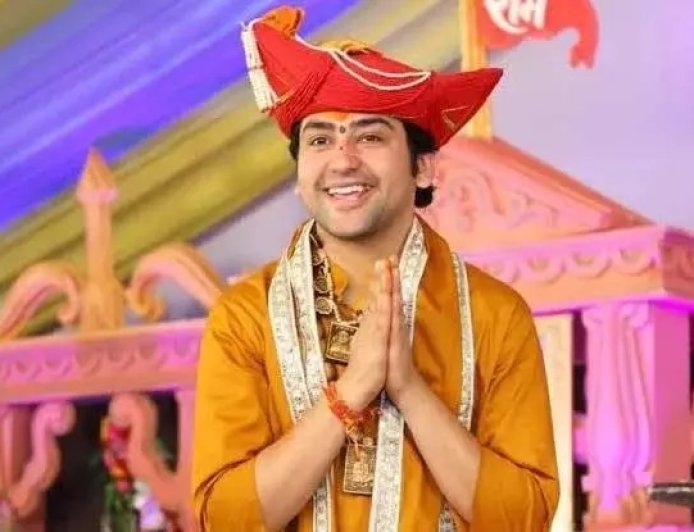 आचार्य धीरेंद्र शास्त्री की सनातन हिंदू एकता पदयात्रा 2.0: दिल्ली से वृंदावन तक 145 किमी का संकल्प, जातिवाद मिटाने का आह्वान। 