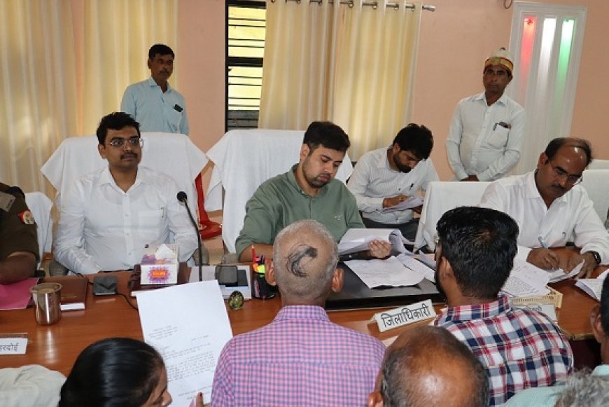 Hardoi: सम्पूर्ण समाधान दिवस- डीएम अनुनय झा ने दिए गुणवत्ता निर्माण, योजनाओं के वितरण एवं भूमाफिया पर सख्त कार्रवाई के निर्देश। 