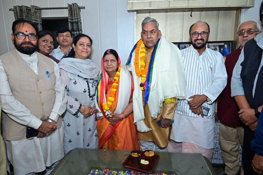 Lucknow : उच्च शिक्षा मंत्री योगेन्द्र उपाध्याय ने महिला क्रिकेट विश्व कप की ‘प्लेयर ऑफ द टूर्नामेंट’ दीप्ति शर्मा को दी बधाई