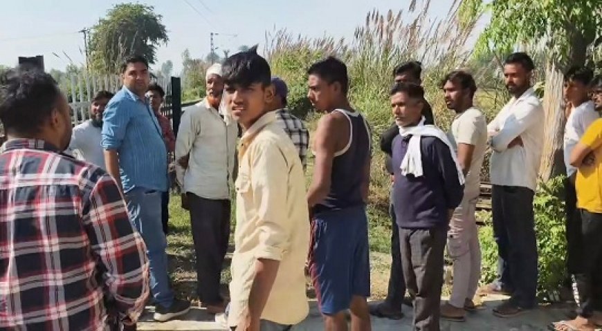 Bajpur: ट्रेन की चपेट में आने से युवक की मौत, पुलिस मौके पर पहुंची। 