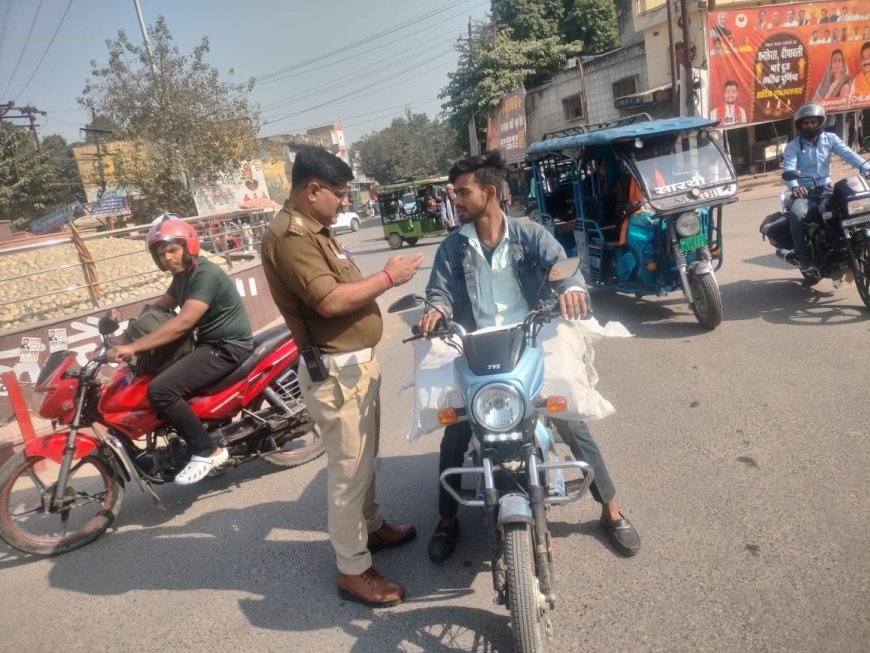 Hardoi : सड़क सुरक्षा माह में 542 वाहनों का चालान, 9.50 लाख जुर्माना वसूला