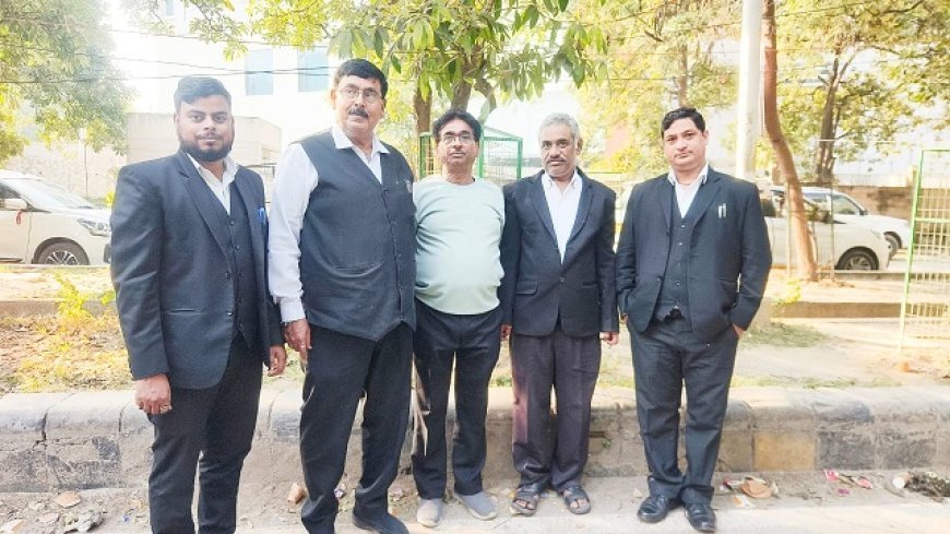 Hathras: आरटीआई में पारदर्शिता को लेकर सक्रिय हुआ संगठन, मुख्यमंत्री से मिलकर सौंपा जाएगा ज्ञापन — भ्रष्टाचार के विरुद्ध होगी कड़ी कार्रवाई। 