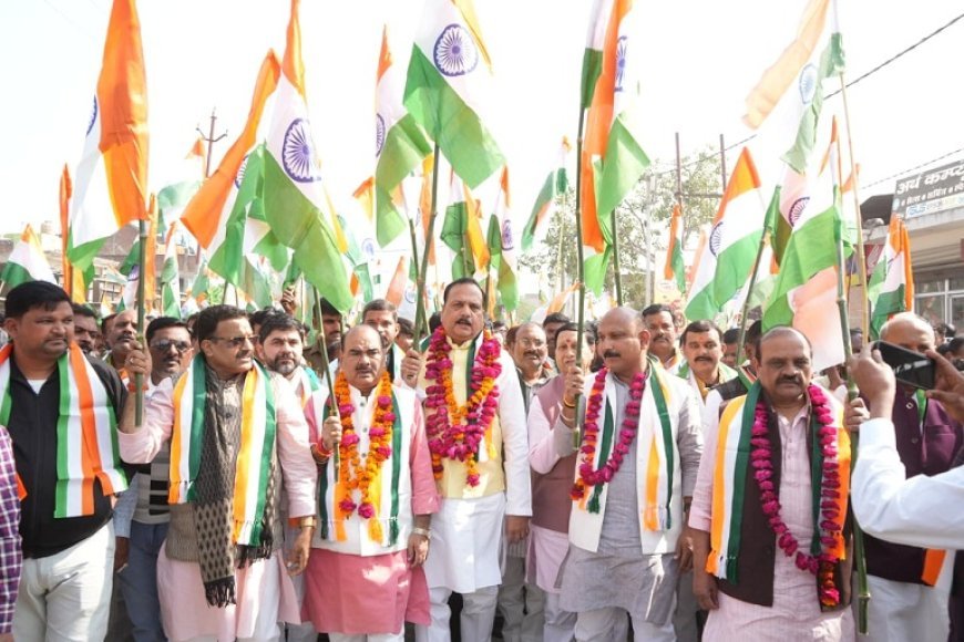 Hardoi: सवायजपुर में भव्य एकता यात्रा: सरदार पटेल की स्मृति में राष्ट्रीय एकता का संदेश। 