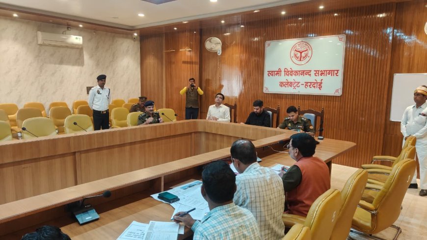 Hardoi : हरदोई में सड़क दुर्घटनाओं से मौतें रोकने के लिए पांच मुख्य सड़कें चिह्नित, 21 टीमों का गठन