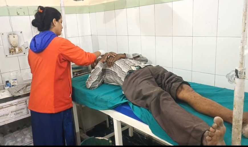 Bajpur : भोना रोड पर कार की टक्कर से दो बाइक सवार गंभीर रूप से घायल