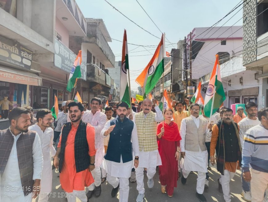 Hardoi : संडीला में ‘रन फॉर यूनिटी’ एकता यात्रा में उमड़ा जनसैलाब, प्रमुख अतिथियों ने सरदार पटेल के आदर्शों पर किया प्रेरक संबोधन