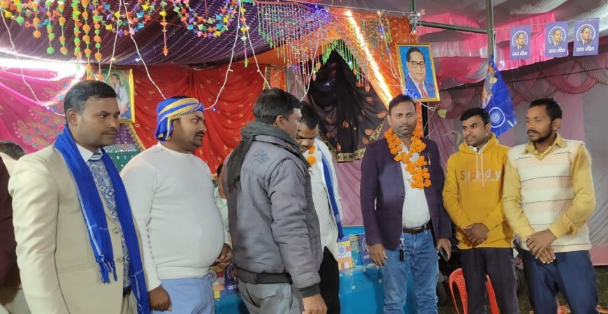 Sitapur : रामकोट के रामपुर कला गांव में पांच दिवसीय बौद्ध धम्म संविधान ज्ञान चर्चा का आयोजन