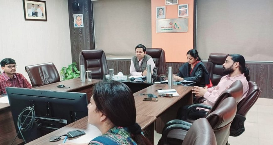 Lucknow: साप्ताहिक वर्चुअल बैठक में मिशन निदेशक पुलकित खरे ने कौशल प्रशिक्षण गतिविधियों की की समीक्षा, सभी जिलों को समयबद्ध लक्ष्यपूर्ति के निर्देश। 