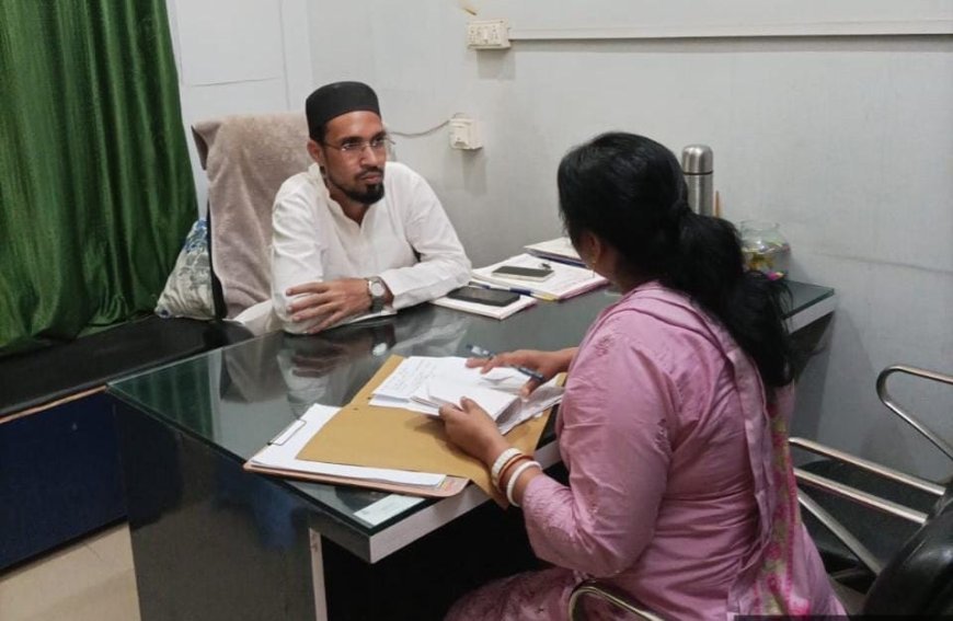 Hardoi : हरदोई में नकली कोडीनयुक्त खांसी सिरप का बड़ा खुलासा- 1500 बोतलें जब्त, पिता-पुत्र पर मुकदमा