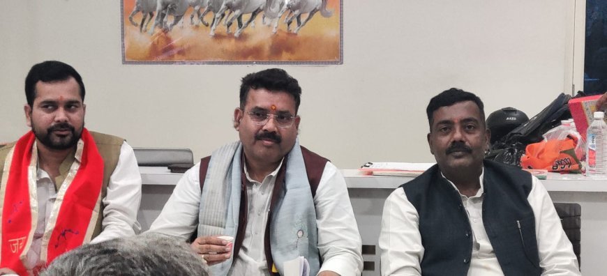 Sitapur : मतदाता सूची से नाम नहीं कटेगा, SIR सिर्फ सुधार के लिए है- भाजपा जिलाध्यक्ष