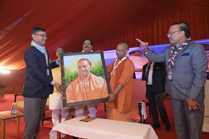 Lucknow : योगी आदित्यनाथ ने स्काउट्स एंड गाइड्स की डायमंड जुबली और 19वें राष्ट्रीय जम्बूरी में उत्तर प्रदेश संध्या व ड्रोन शो का उद्घाटन किया