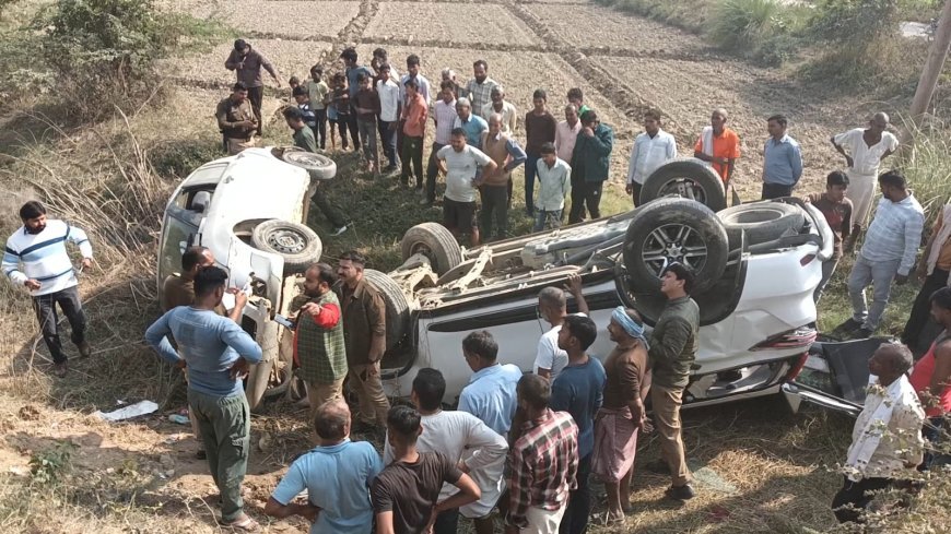 Farrukhabad : भाजपा विधायक का परिवार हादसे में बाल-बाल बचा, कार खड्ड में पलटी