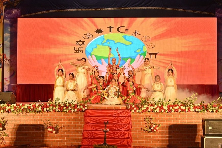 Hardoi: वार्षिक समारोह में बच्चों ने किया प्रतिभा का प्रदर्शन। 