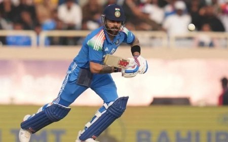 रांची की पिच पर किंग कोहली का शतकीय धमाल- 52वें ODI शतक से सचिन का रिकॉर्ड तोड़ा, टेस्ट वापसी की अफवाहों पर लगाई पूरी तरह मुहर- 'सिर्फ एक फॉर्मेट ही खेलूंगा'। 