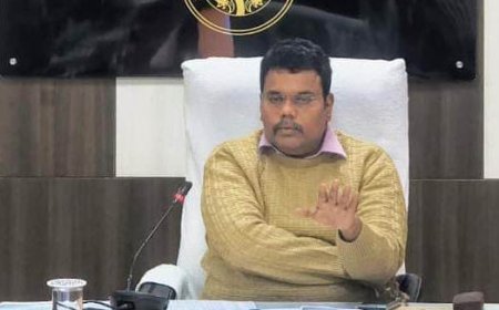 Sitapur : डीएम की अध्यक्षता में आकांक्षात्मक ब्लॉक बिसवां की विभिन्न इंडीकेटर्स पर प्रगति के संबंध में समीक्षा बैठक सम्पन्न हुई।