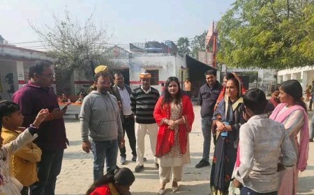 Gonda : एसडीएम ने प्राथमिक स्कूल में अचानक छापा मारा, कमियों पर कड़ी नाराजगी जताई