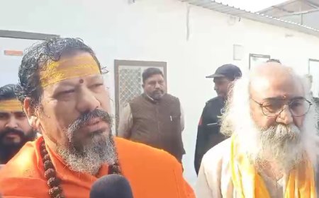 Sambhal : भारत सनातनियों का… भगवा के नीचे सबको झुकना पड़ेगा - कल्कि महोत्सव में कैलाशानंद गिरी का विवादित बयान