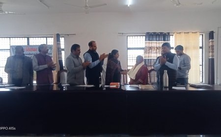 Hardoi : शाहाबाद में 93 BLO और सुपरवाइजरों को SIR कार्य के लिए उपजिलाधिकारी ने सम्मानित किया