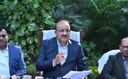 Lucknow: उद्यान मंत्री दिनेश प्रताप सिंह ने की मखाना विकास योजना की शुरुआत, 158 लाख रुपए की कार्ययोजना स्वीकृत, पूर्वांचल को मिलेगा विशेष लाभ। 