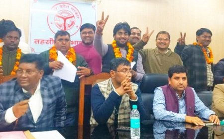 Hardoi: श्रीपाल बने लेखपाल संघ के नए जिला अध्यक्ष, संजीव यादव जिला मंत्री निर्वाचित। 