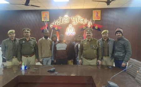 Bhadohi : भदोही में अंतरराज्यीय साइबर ठग गिरोह का भंडाफोड़, छह गिरफ्तार