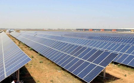 Jhansi : सोलर पार्क के निर्माण ने पकड़ी रफ्तार, डिफेंस कॉरिडोर भी लेने लगा आकार