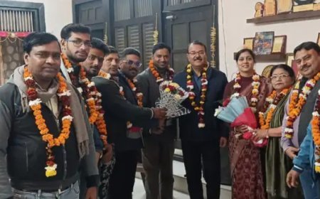 Hathras : प्रज्ञा वाष्र्णेय बनीं वाष्र्णेय कॉलेज सोसायटी की उपप्रधान