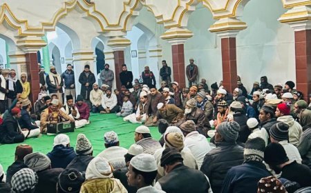 Sitapur : खैराबाद में दरगाह हाफिज असलम मियां में महफिल-ए-समा का आयोजन