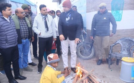 Sambhal : बहजोई में अस्थायी रैन बसेरे का डीएम ने किया निरीक्षण, सुरक्षा व सुविधाओं के दिए निर्देश