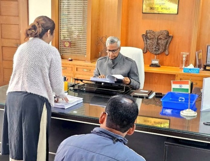 Agra: सुरकुटी दृष्टिबाधित बच्चों की शिक्षा बाधित न हो- हाईकोर्ट व शिक्षा महानिदेशक के आदेश तार-तार, जिला प्रशासन से त्वरित कार्रवाई की मांग। 