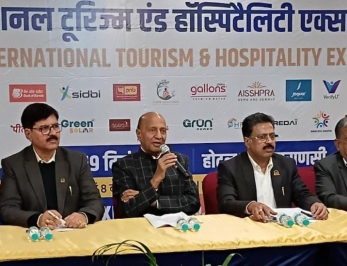 Varanasi : IIA एक्सपो के दूसरे दिन इन्वेस्ट यूपी ने वैश्विक निवेश संवाद को दी गति 