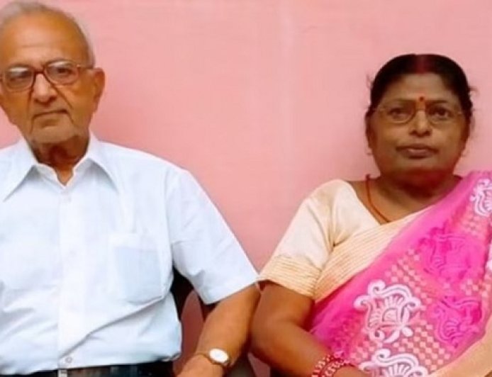 मुंगेर में पत्नी की मौत का सदमा बर्दाश्त न कर सके पति, पत्नी की अर्थी तैयार होते ही तोड़ दिया दम, एक ही चिता पर हुआ अंतिम संस्कार। 