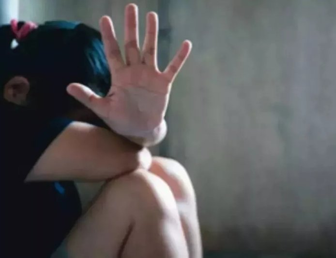 Sant Kabir Nagar : सौतेले पिता ने 13 साल की बेटी के साथ बलात्कार किया, पुलिस ने आरोपी को गिरफ्तार कर जेल भेजा