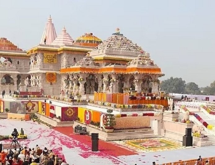 राम मंदिर प्राण प्रतिष्ठा की दूसरी प्रतिष्ठा द्वादशी आज, अयोध्या में हो रहा भक्ति और उत्सव का उल्लास।